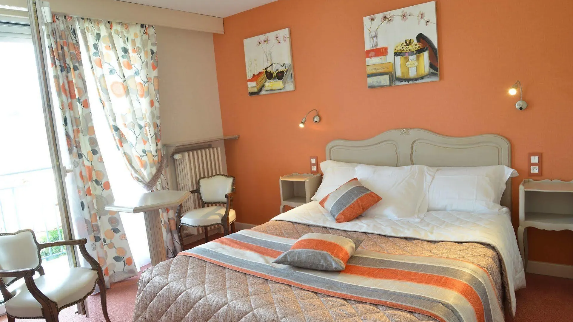 *** Hotel Cit'Hotel Logis De Brou, Bourg En Bresse Francia
