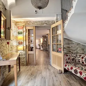 Le Chardon Bleu 3* Sainte-Maxime