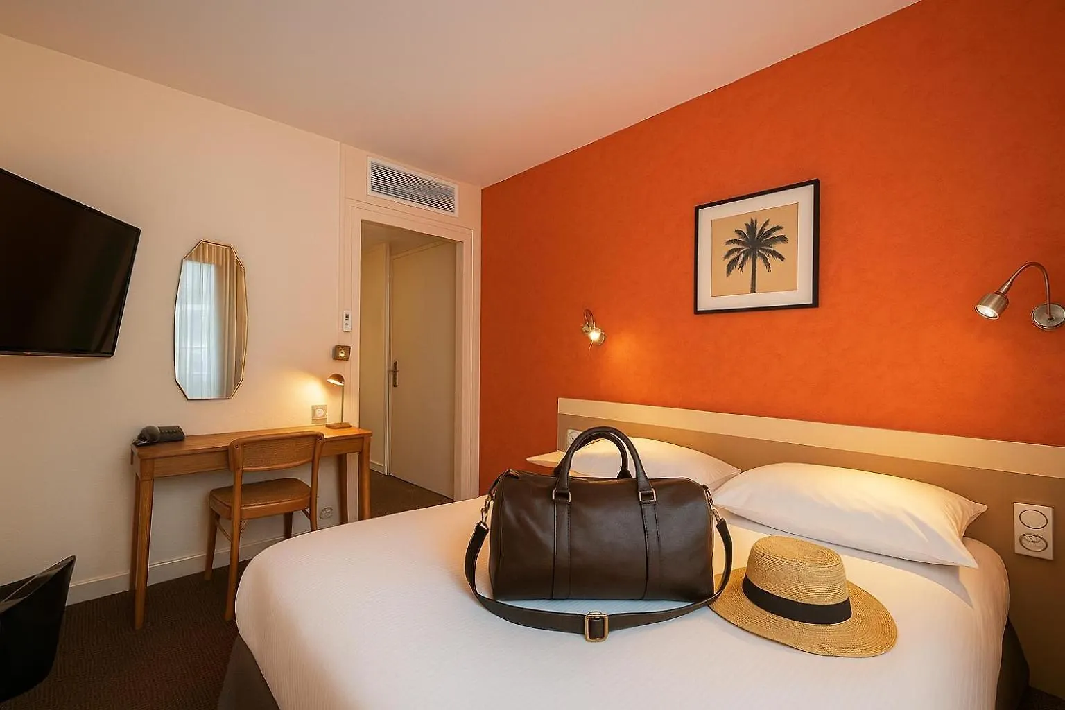 Cit'Hotel Logis De Brou, Bourg En Bresse Μπουργκ-αν-Μπρες